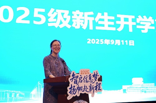 0余书记1